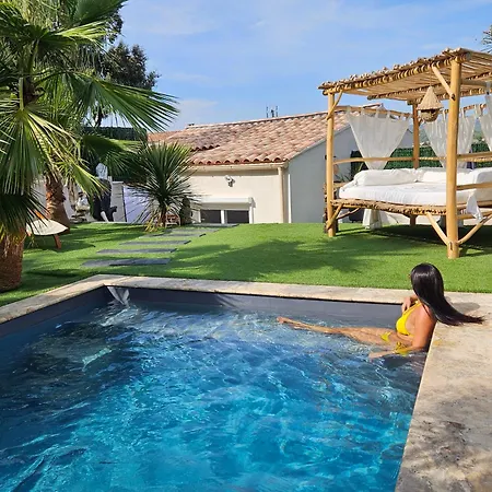 O Balinais Mini Avec Et Piscine Privative Bed & Breakfast Marseilles