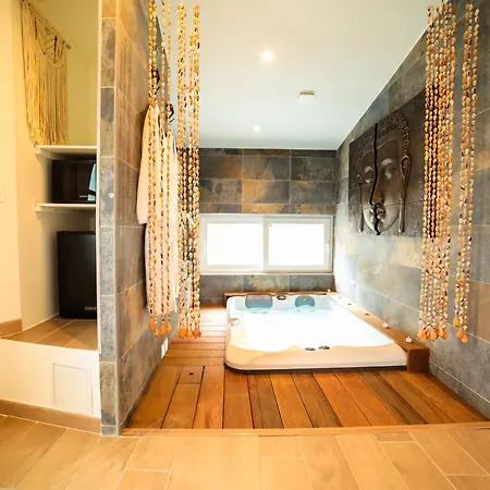 O Balinais Mini Avec Et Piscine Privative Bed & Breakfast